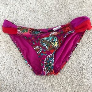 Cute bikini bottoms with matching top